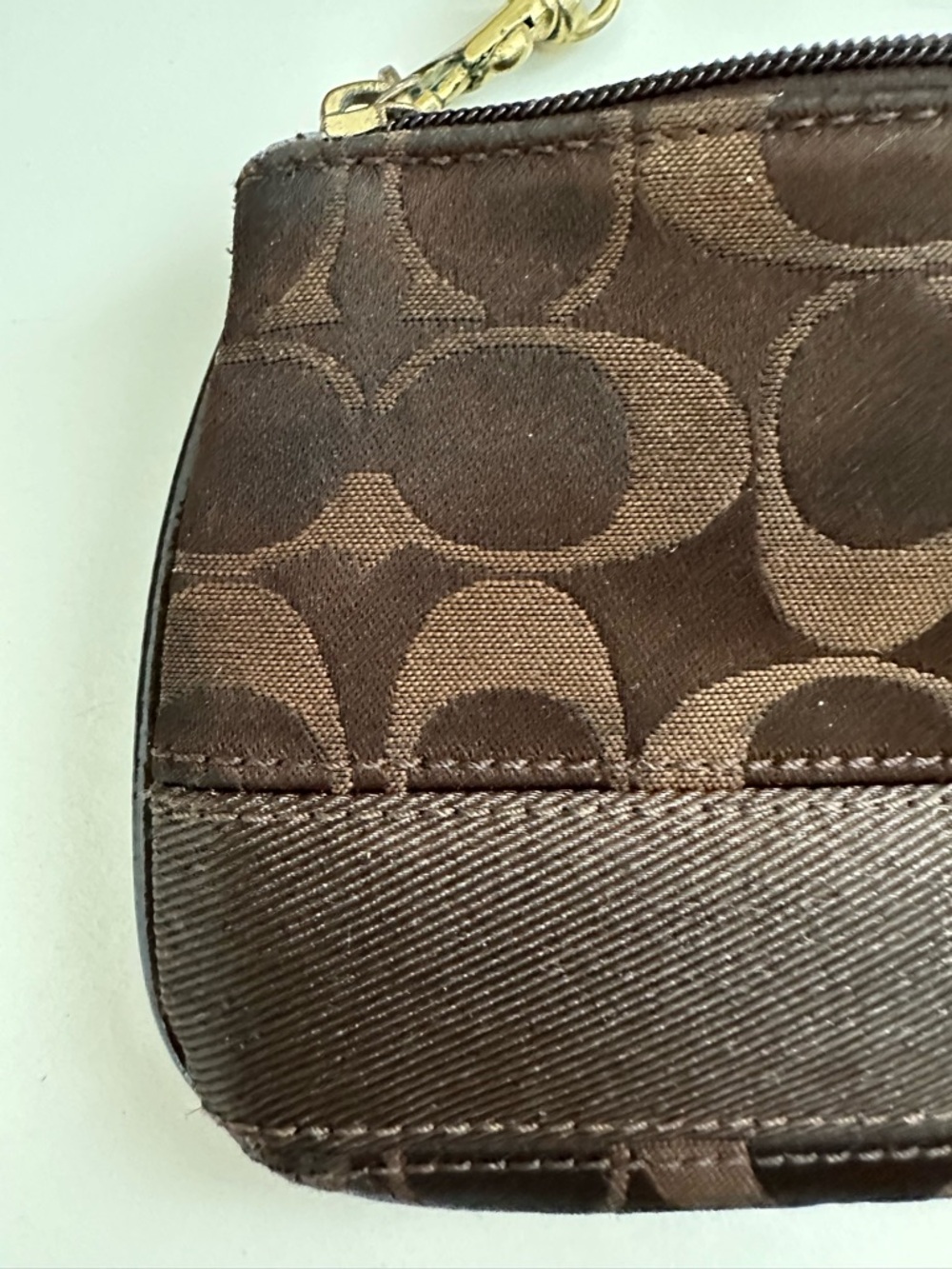 Coach Signature Jacquard Canvas Wristlet Brown/Tan – Preloved, Functional - Picture 6 of 7
